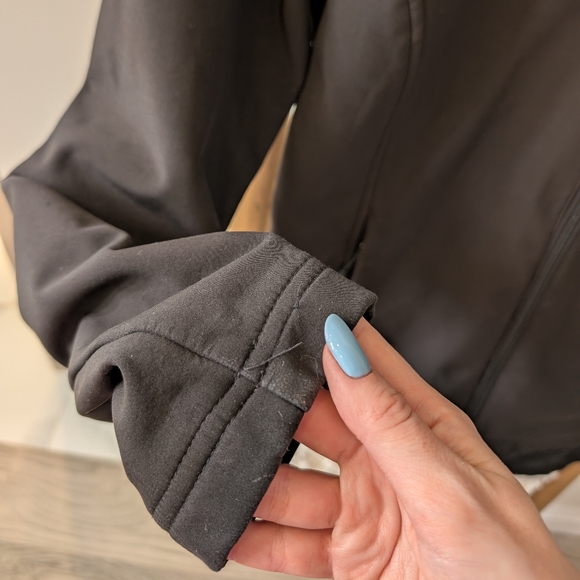 New Balance Zip Up Hooded Jacket - Picture 10 of 10